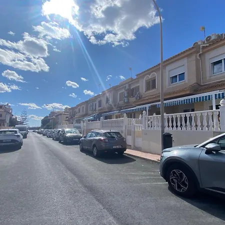 Apartment-house La Mata Hébergement de vacances